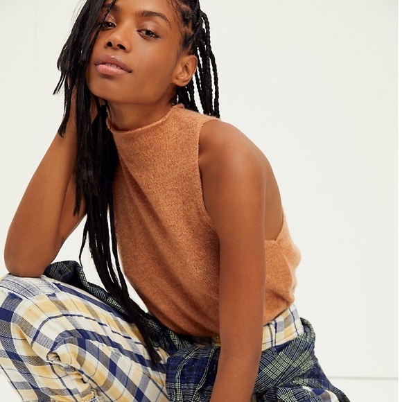 Fluff It Up Cashmere Crop 